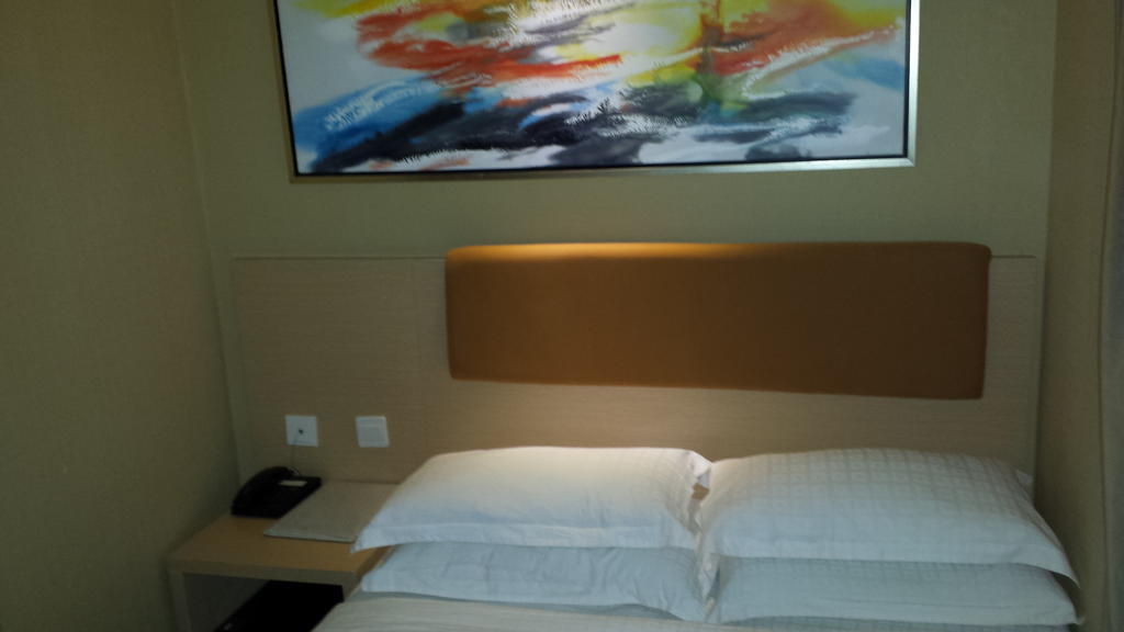 Aira Hotel Kuala Lumpur Oda fotoğraf