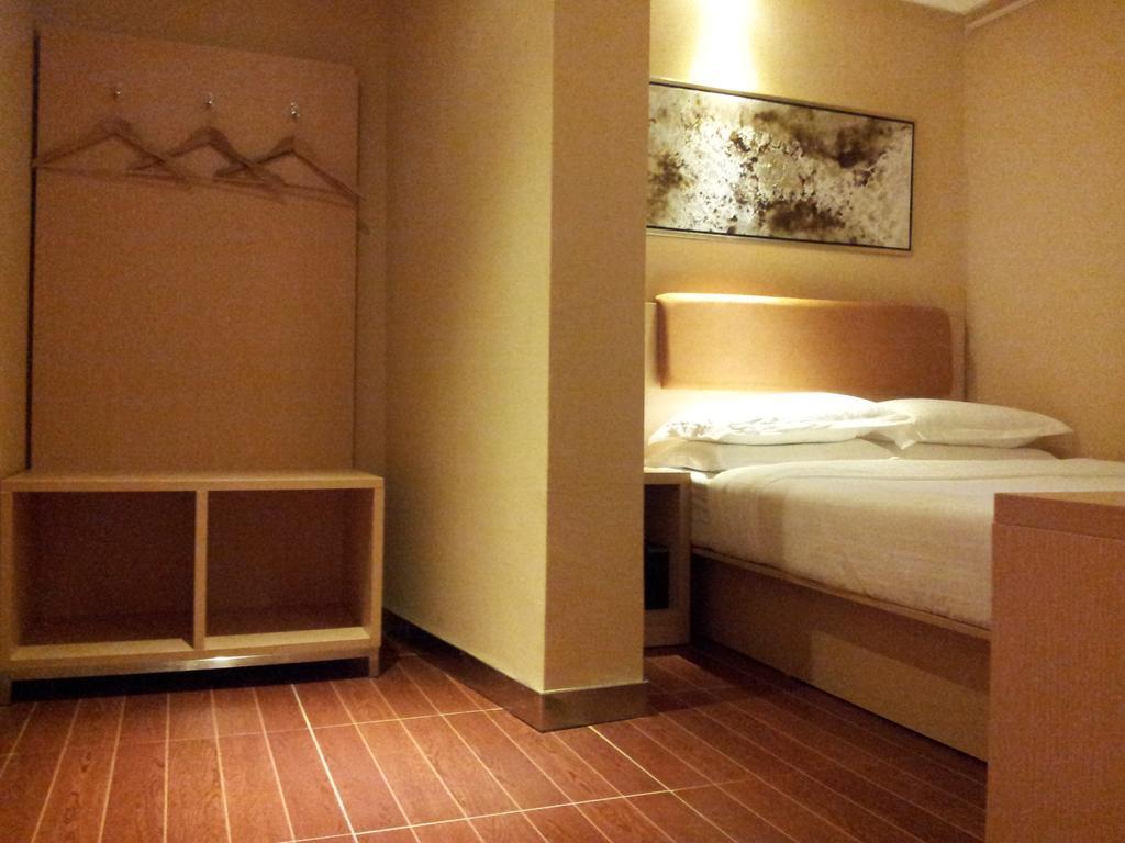 Aira Hotel Kuala Lumpur Oda fotoğraf